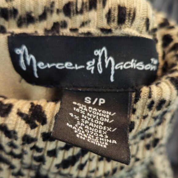 Mercer & Madison Turtleneck Sweater Leopard Print Sz S - Picture 2 of 4